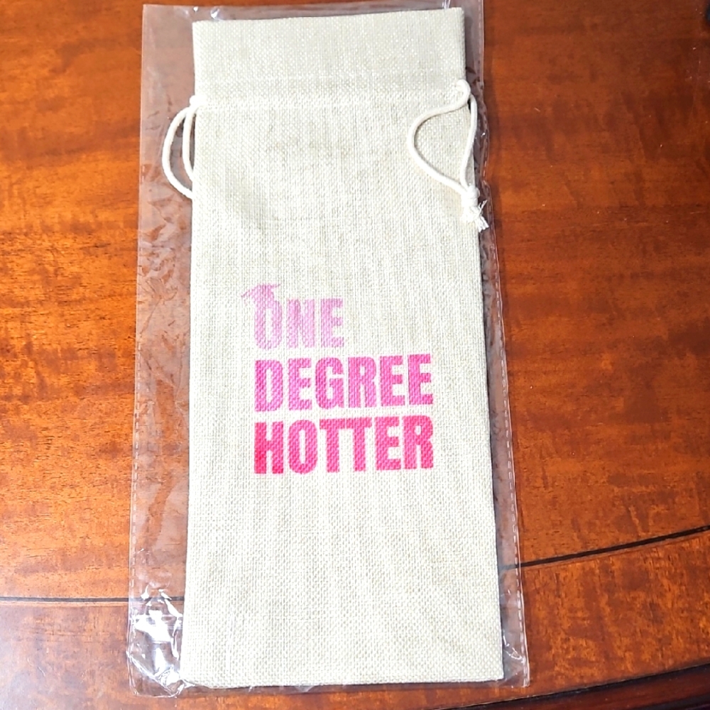 ❤ 3 /$ 12 ❤ One Degree Hotter Wine Bag